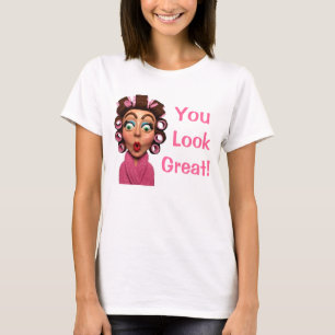 Camiseta Mulher que veste encrespadores