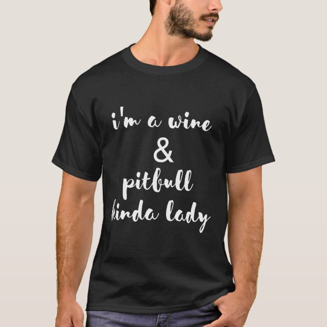 Camiseta Mulher Simpática Com Vinho E Pitbull - Presente Di (Frente)