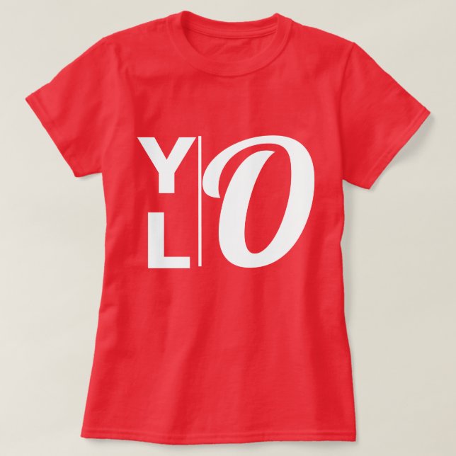 Camiseta Mulher: Slogan Gráfico YOLO (Frente do Design)