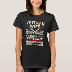 Camiseta Mulher Veterana Orgulhosa Mulher Militar Bandeira 