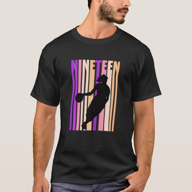 Camiseta Mulheres 19° Basquete Mulheres de Aniversário Retr (Frente)