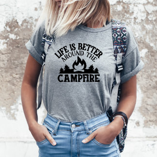 Camiseta Mulheres ao redor do camping T-shirt