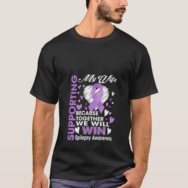 Camiseta Mulheres Apoiando Minha Esposa Epilepsia Ganharemo (Frente)