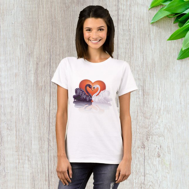 Camiseta Mulheres De Cisnes Pretas E Brancas (Criador carregado)