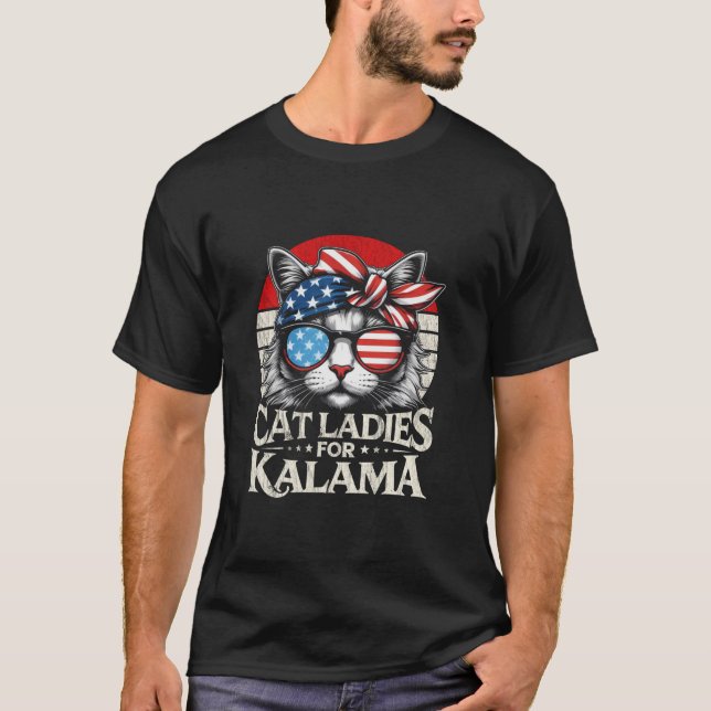 Camiseta Mulheres De Gato Imediatas Para Kamala Harris Vot (Frente)