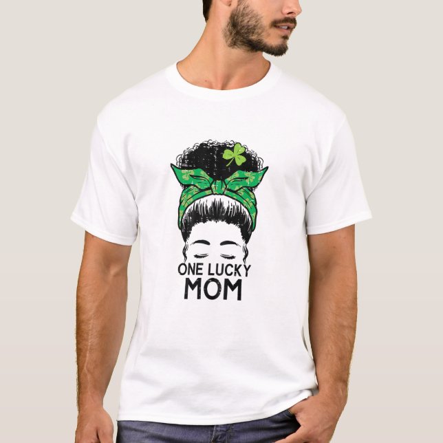 Camiseta Mulheres Dia de São Patrício Afro Bun Lucky Mãe Sa (Frente)