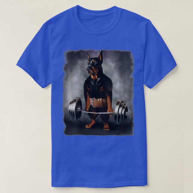 Camiseta Mulheres Doberman Dog Musculando com Barbell Sh (Frente do Design)