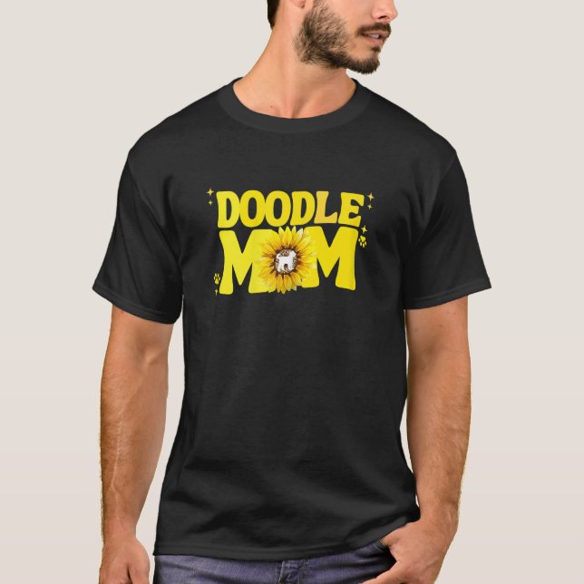 Camiseta Mulheres Doodle Mãe Labradoodle Bernedoodle Golden (Frente)