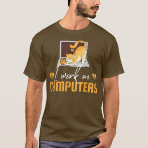 Camiseta Mulheres Engraçadas Cat Mãe eu trabalho em computa