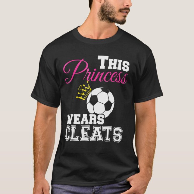 Camiseta Mulheres Esta Princesa Veste Cleats Soccer (Frente)