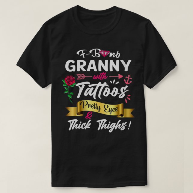 Camiseta Mulheres FBomb Avó Tatuagens Bonito Olhos Espessur (Frente do Design)