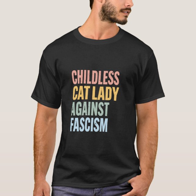 Camiseta Mulheres Gatas Sem Filhos (Frente)
