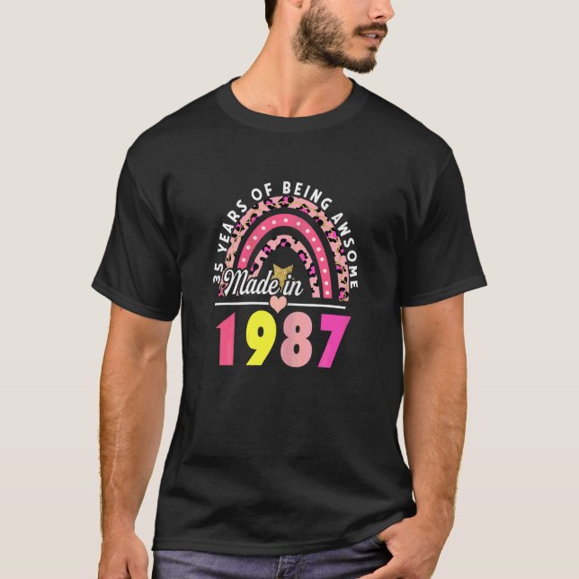 Camiseta Mulheres Há 35 Anos Sendo Incrível Leopard Rainbow (Frente)