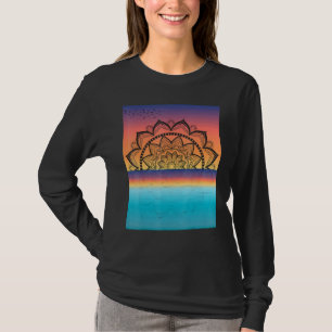 Camiseta Mulheres Mandala Vintage Graphic Sunset Lotus