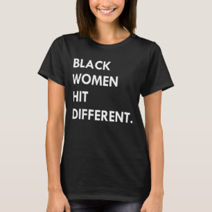 Camiseta Mulheres Negras Atingem Roupa diferente