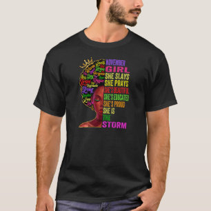 Camiseta Mulheres Novembro Menina Ela Apresenta e Reza Nove