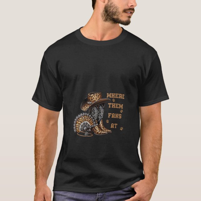 Camiseta Mulheres Onde Eles Fogem Na Garota Leopard Boots (Frente)