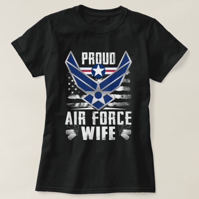 Camiseta Mulheres Orgulhosas Da Força Aérea Americana Tia D (Frente do Design)