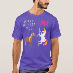 Camiseta Mulheres Outras Velhos de 60 Anos Eu Unicórnio 60 