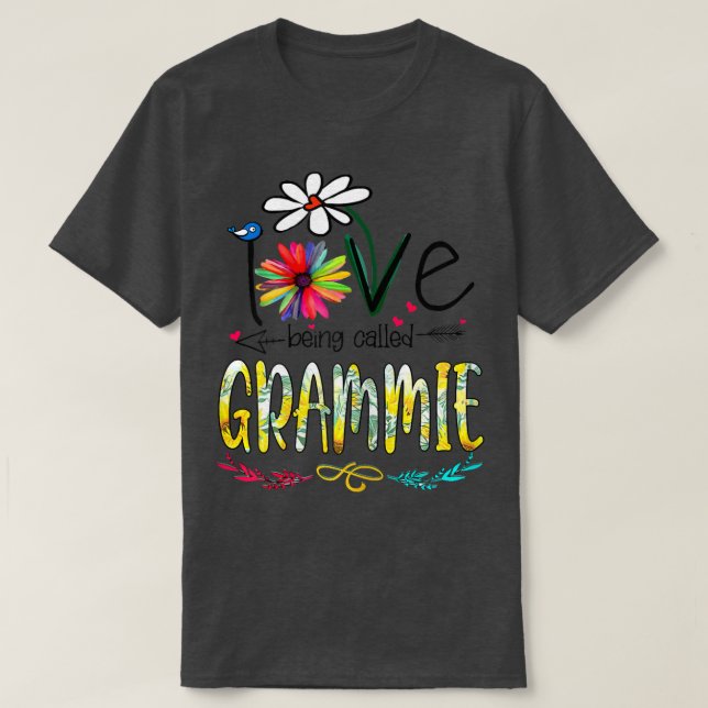 Camiseta Mulheres Que Eu Adoro Ser Chamada Grammie Sunflowe (Frente do Design)