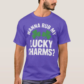 Camiseta Mulheres Querem Esfregar Meus Amuletos da Sorte Ad