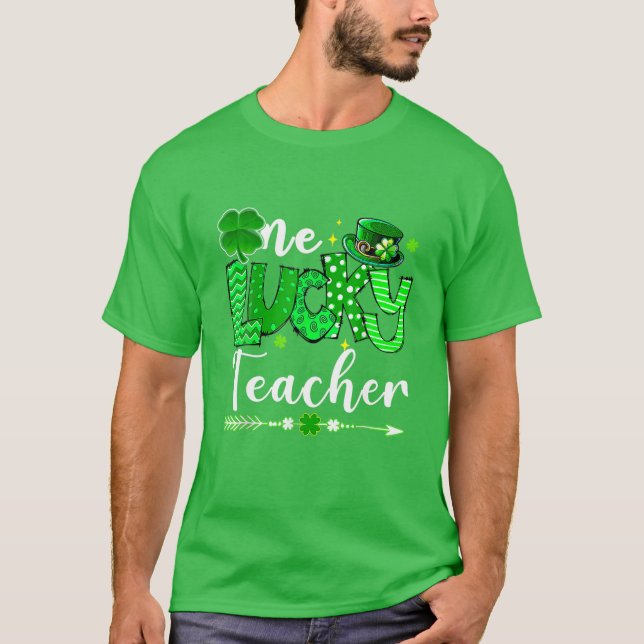 Camiseta Mulheres Shamrock Uma Rua de Professores Sortudos. (Frente)