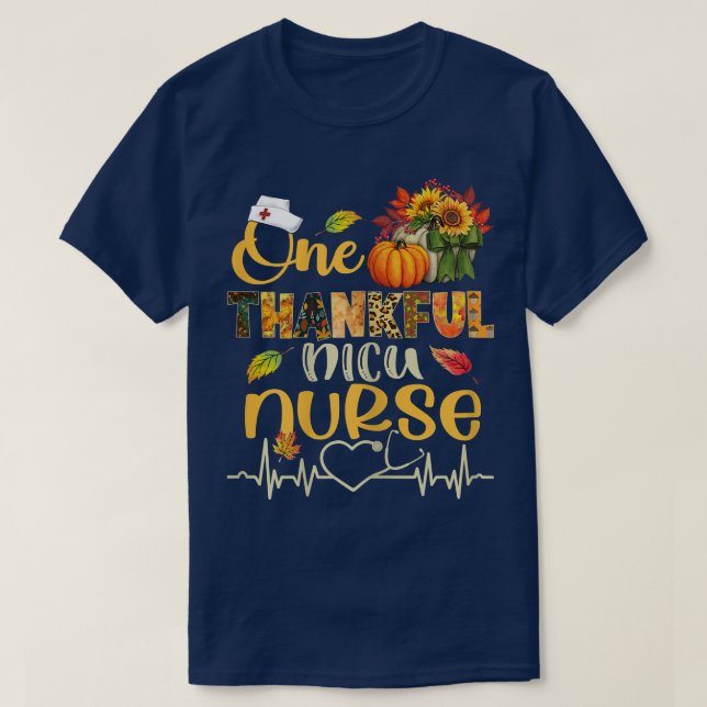 Camiseta Mulheres Uma Enfermeira Nicu Agradável Pumpkin Ste (Frente do Design)