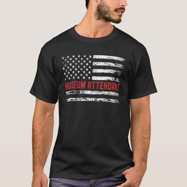 Camiseta Museum Attendant USA Flag Profession Retro Job Tit (Frente)
