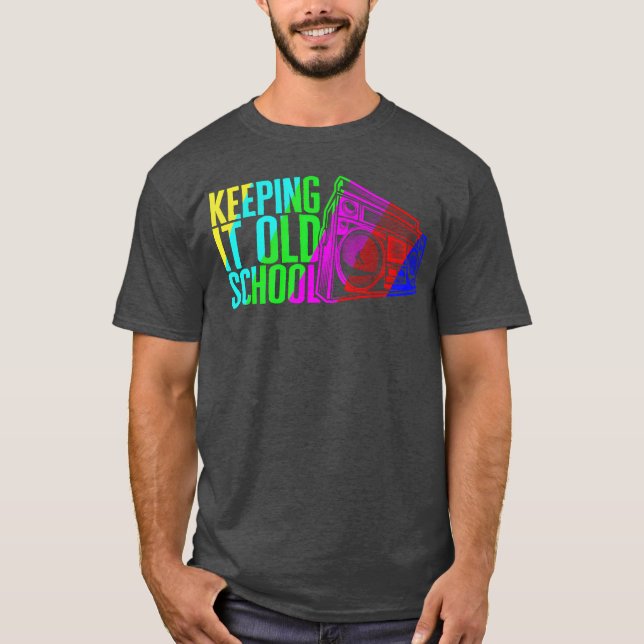Camiseta Music Keeping It Old School Stereo Retro retro (Frente)