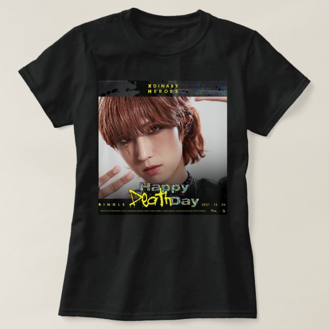 Camiseta Music Retro Xdinary Heroes Junhan Feliz Dia da Mor (Frente do Design)