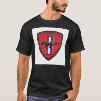 Camiseta Mustang Logo Shield Classic T-Shirt