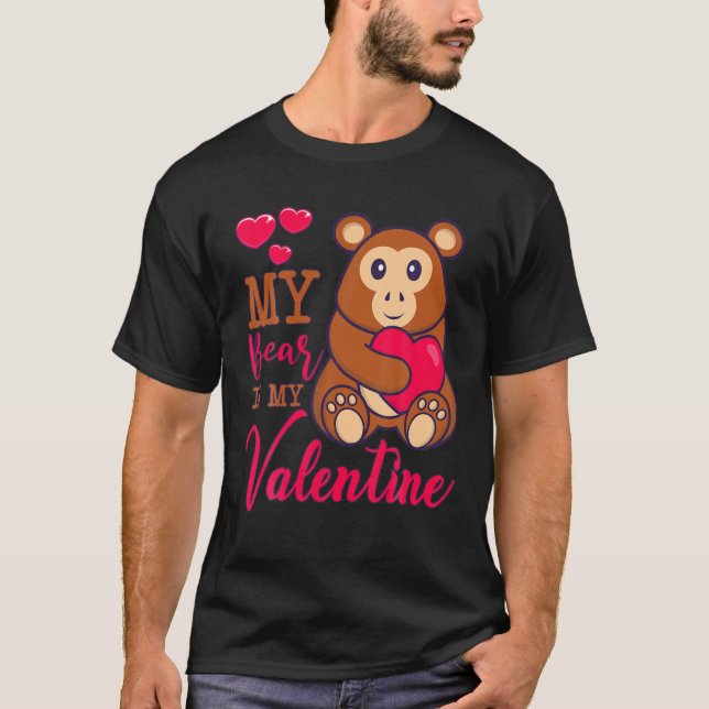 Camiseta My Bear Is My Valentine Bear Holding A Big Heart V (Frente)