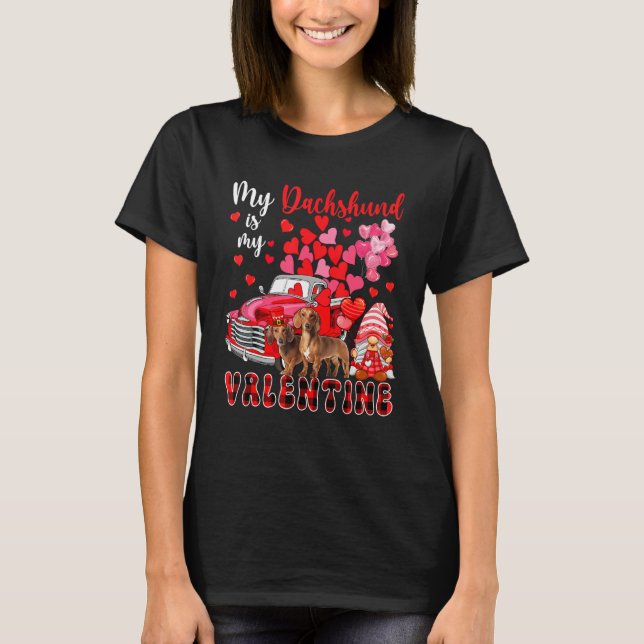 Camiseta My Dachshund Is My Valentine Two Dogs With Gnome P (Frente)
