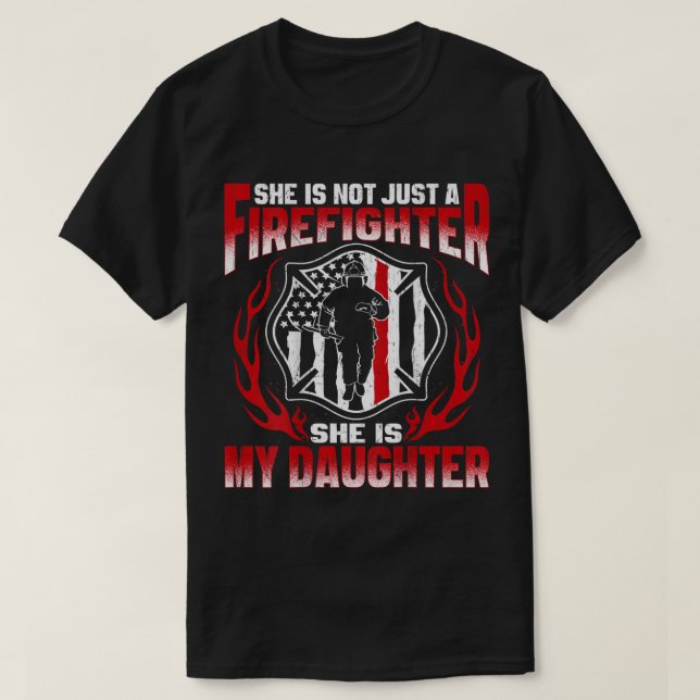 Camiseta My Daughter Is A Firefighter Hero Proud Fire Mom D (Frente do Design)