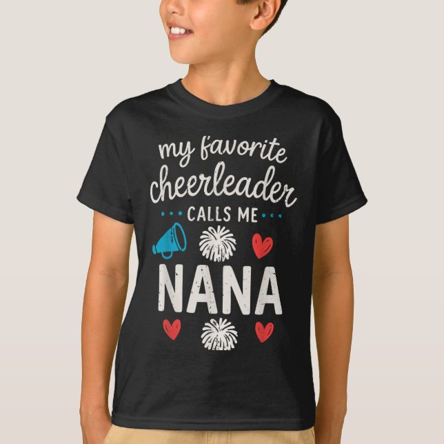 Camiseta My Favorite Cheerleader Calls Me Nana Grandma Chee (Frente)
