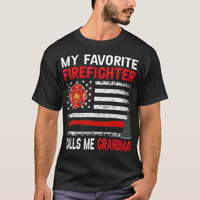 Camiseta My Favorite Firefighter Calls Me Grandma Firefight (Frente)