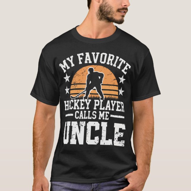Camiseta My Favorite Hockey Player Calls Me Uncle Retro (Frente)