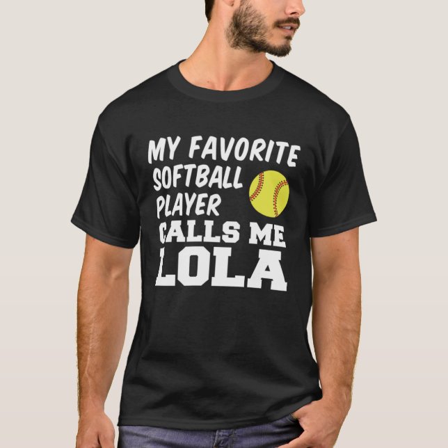 Camiseta My Favorite Softball Player Calls Me Lola Filipino (Frente)