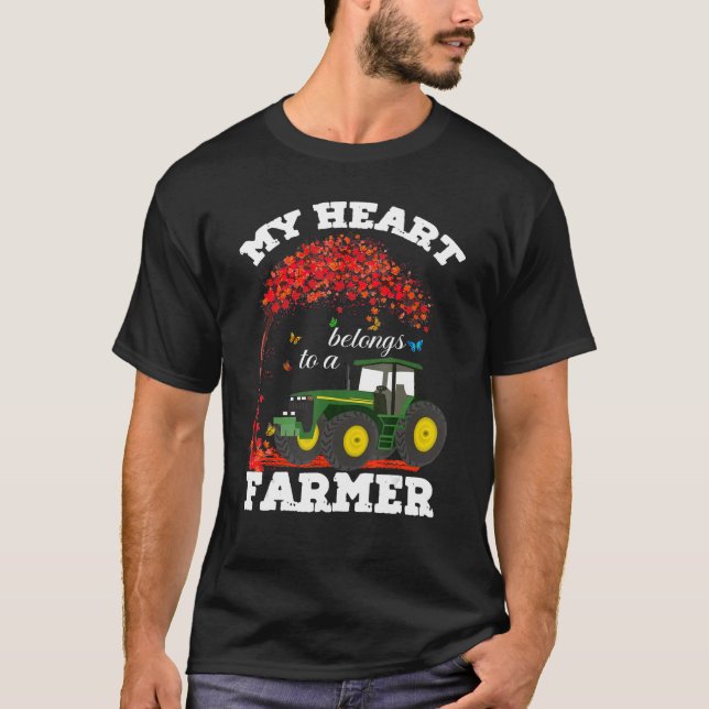 Camiseta My Heart Belongs To A Farmer Valentine For Farmer  (Frente)