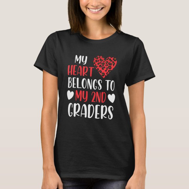 Camiseta My Heart Belongs To Valentines Day Second Grade Te (Frente)