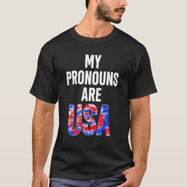 Camiseta My Pronouns Are Usa 4th Of July American Flag Tie  (Frente)