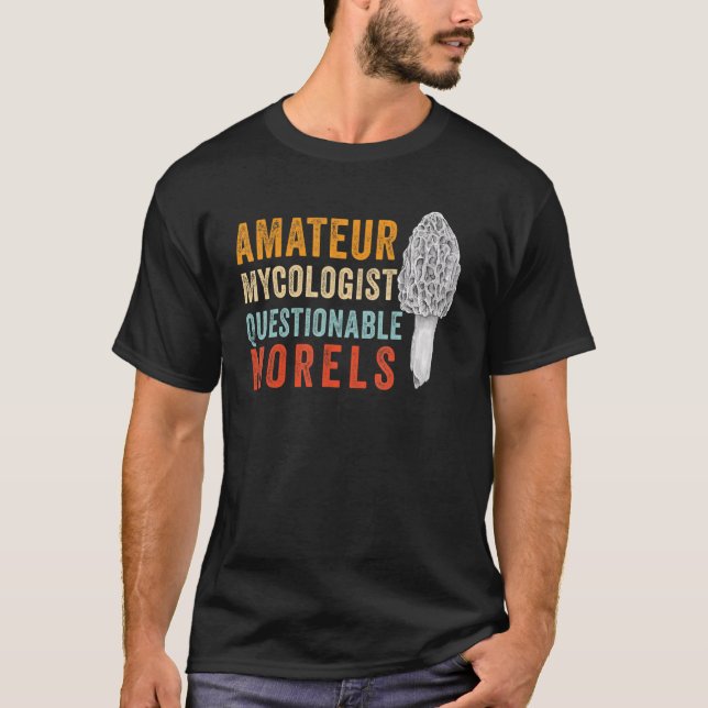 Camiseta Mycologista Amador com Moréis Questionáveis - Morc (Frente)