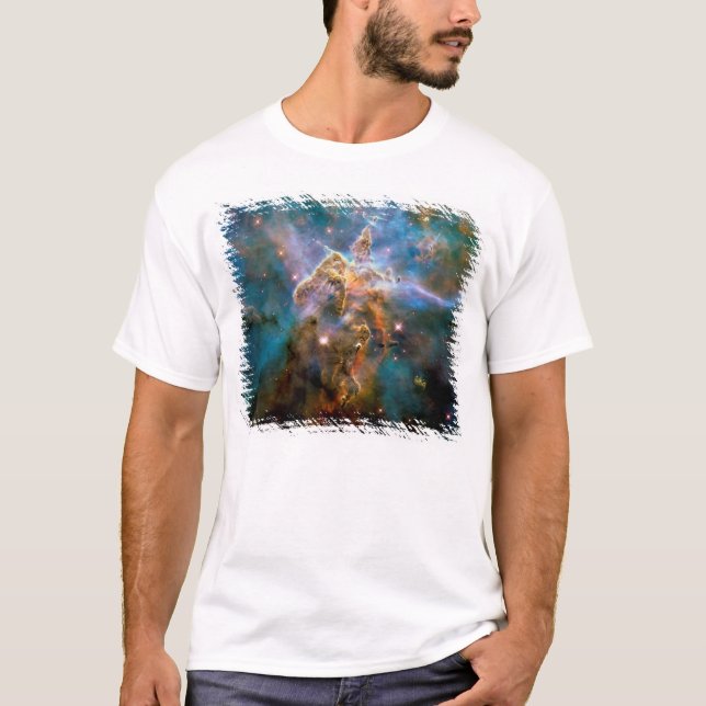 Camiseta Mystic Mountain Carina Nebula Hubble Photo (Frente)