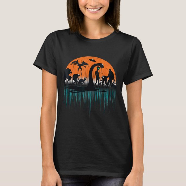 Camiseta Mythical Loch Ness Bigfoot Mothman Aliens Funny Cr (Frente)