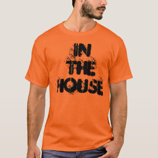 CAMISETA NA CASA