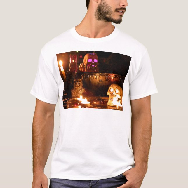 Camiseta Na escuridão (Frente)