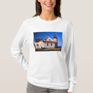 Camiseta NA, EUA, Maine.  Farol de West Quoddy perto
