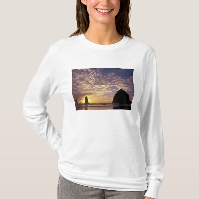 Camiseta NA, EUA, Oregon Coast, Canon Beach com (Frente)