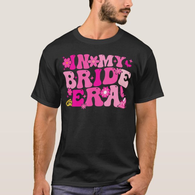 Camiseta Na Minha Época de Noiva Noiva Groovy Despedida de  (Frente)