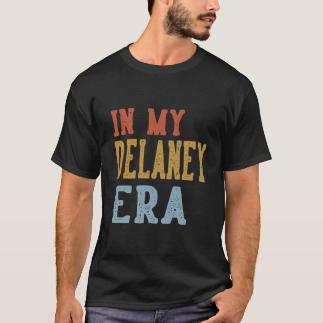 Camiseta na Minha Era Delaney Retro (Frente)